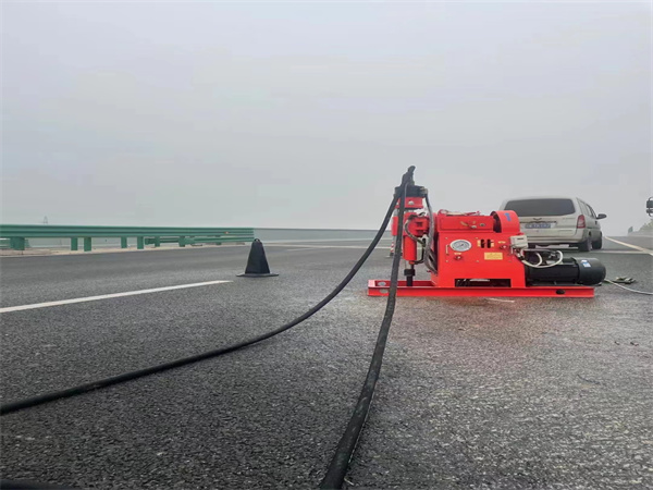 内丘马路路基路面开裂下沉注浆加固灌浆